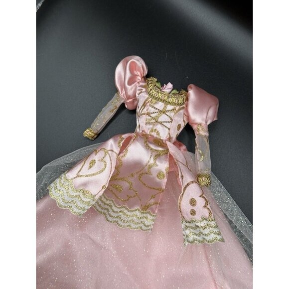 Mattel 1997 Barbie as Rapunzel Gown Dress Pink And Gold Costume 1990’s Vintage - Picture 10 of 12